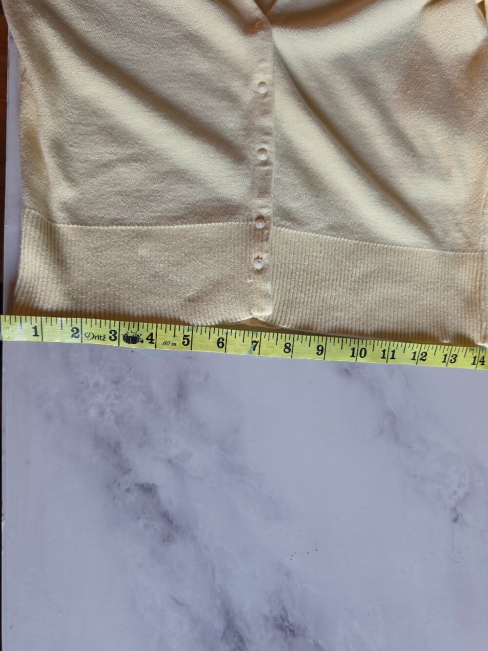 Abercrombie & Fitch Pastel Butter Yellow Cardigan, Soft Knit Classic Fit, Medium - Picture 7 of 8